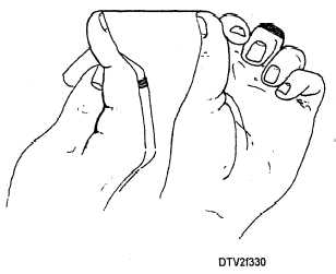 Floss position for the maxillary posterior teeth